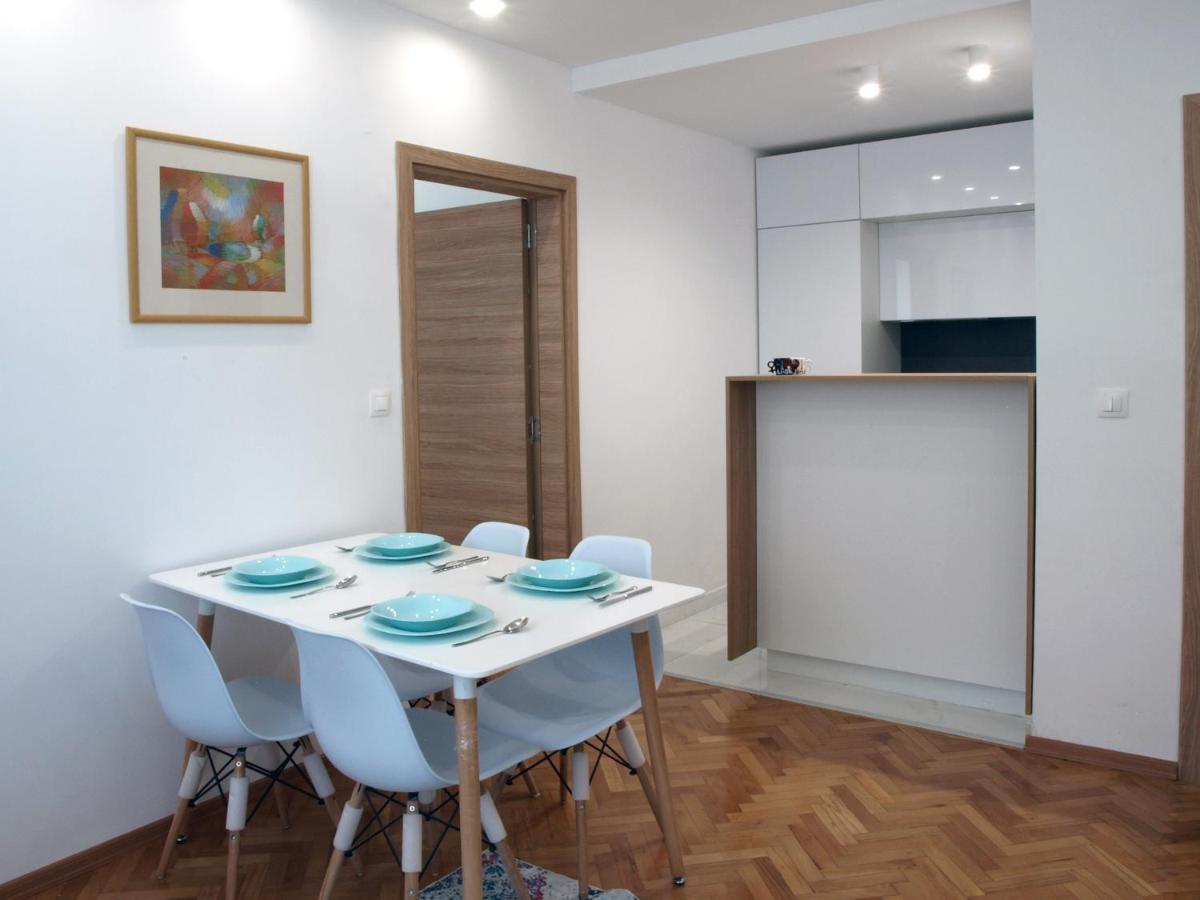 L&C- Location And Comfort In 2 Bdr Apartment Sofia Luaran gambar
